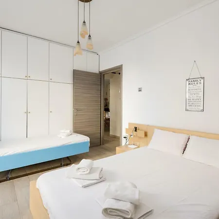 Big Modern Center Apartment, Balcony And Parking Apartment *