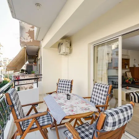 Big Modern Center Apartment, Balcony And Parking
